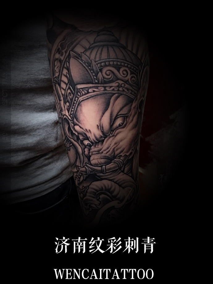 健身教练鲍先生小臂象神纹身